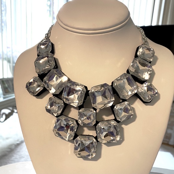 Crystal Clear Gems Necklace - Picture 2 of 3